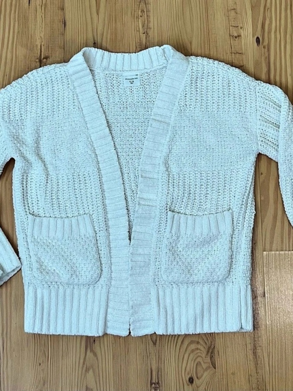 Abercrombie Kids Girls Size 9/10 cream color Knit Cardigan